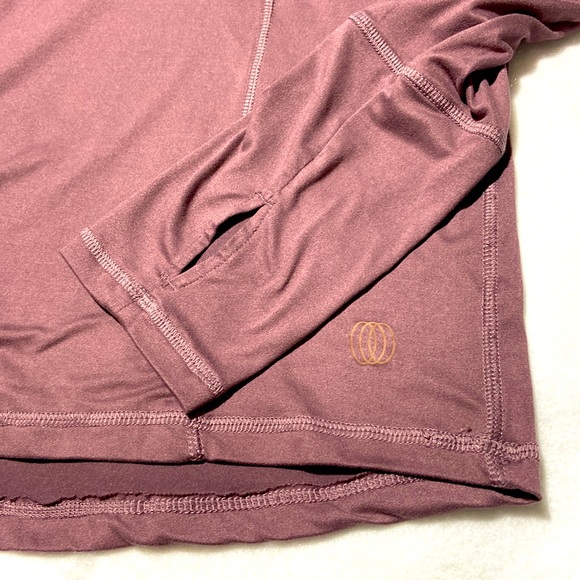 Balance Collection Performance Hoodie Size Large. Dusty Plum. - Picture 2 of 7